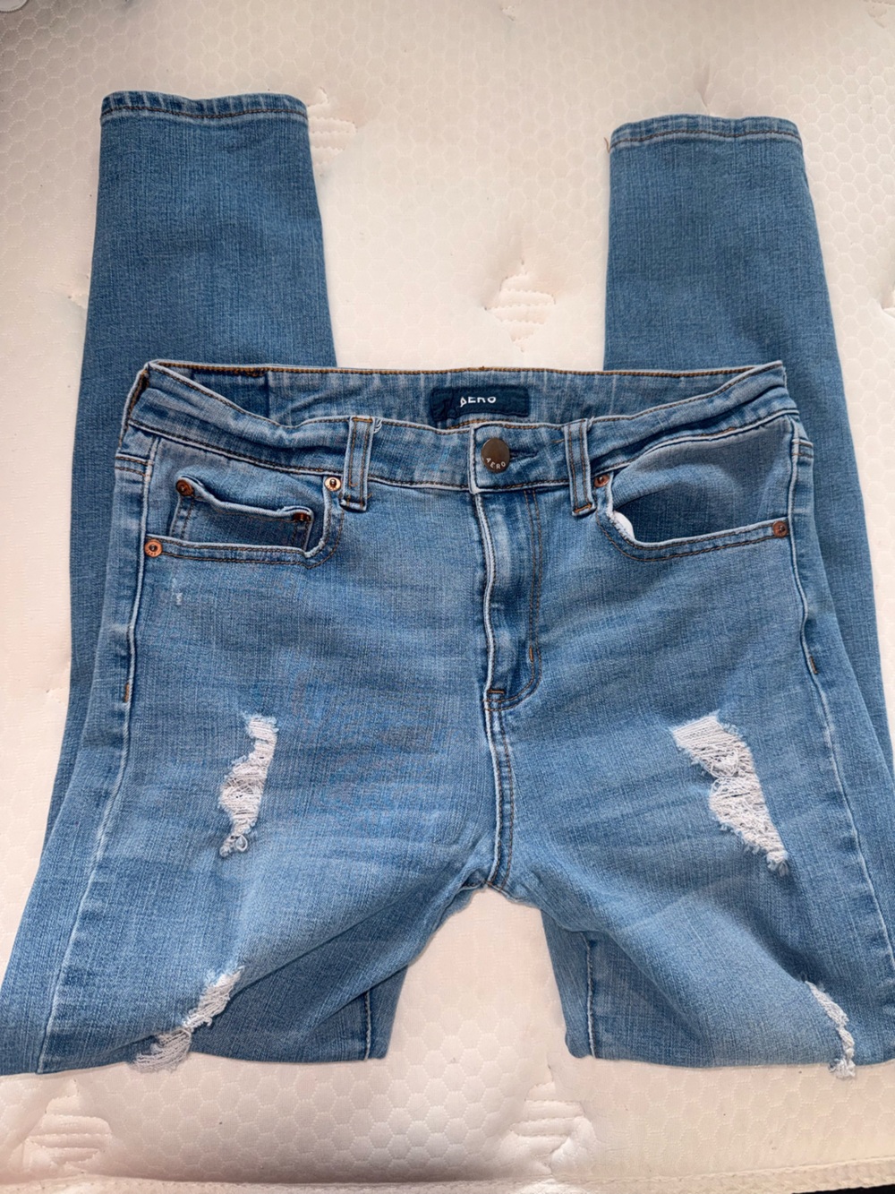 Aeropostale Light Blue Skinny Distressed Women's Jeans